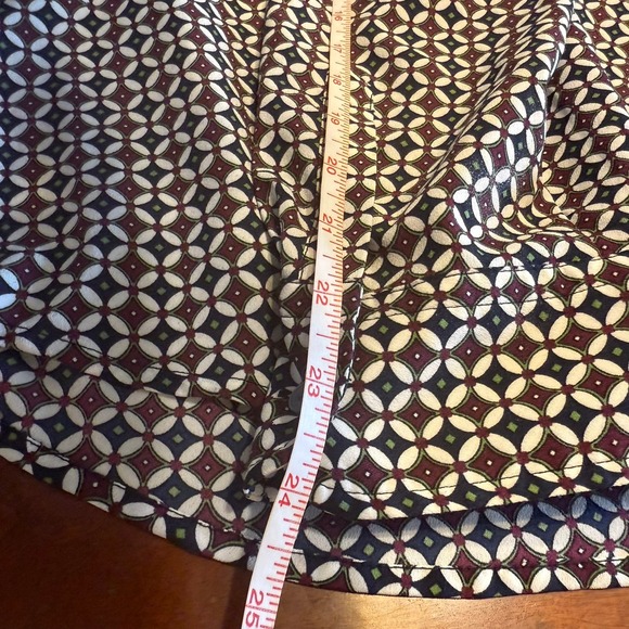 Talbots Petites LP Diamond‎ Geometric Print Red V-Neck Blouse Shirt Top Women - Picture 10 of 10